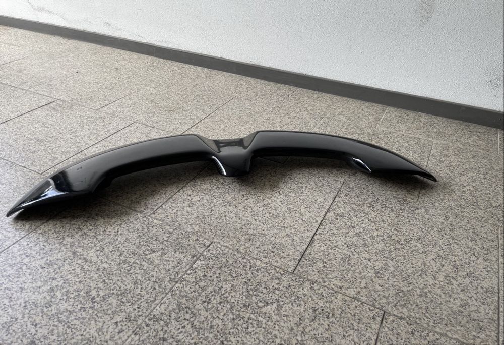 Spoiler para mini como nova . Cor preto brilhante . Envio a cobrança ou entrego em mãos , fafe Guimarães