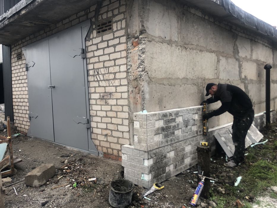 Утеплення фасаду термопанелями