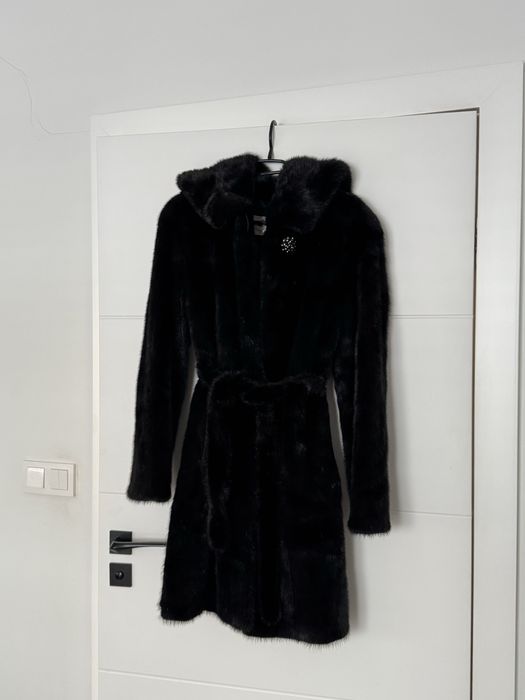 Futro naturalne z norki czarne, rozmiar S