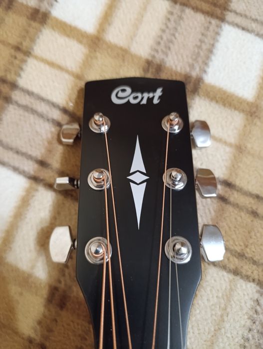 Акустична гітара Cort AD810 SSB з чохлом MusicBag