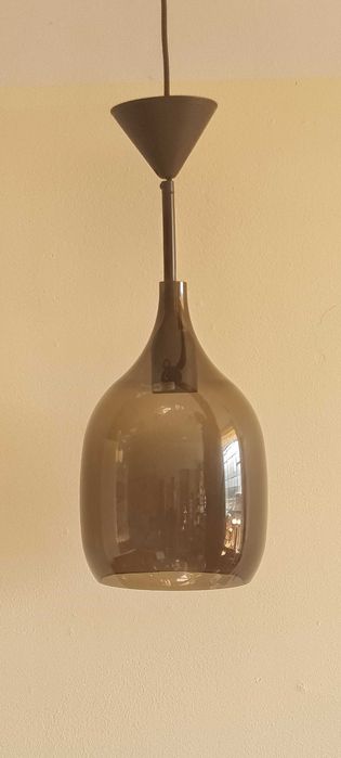 Lampa wisząca sufitowa szkło dymione ciemne.