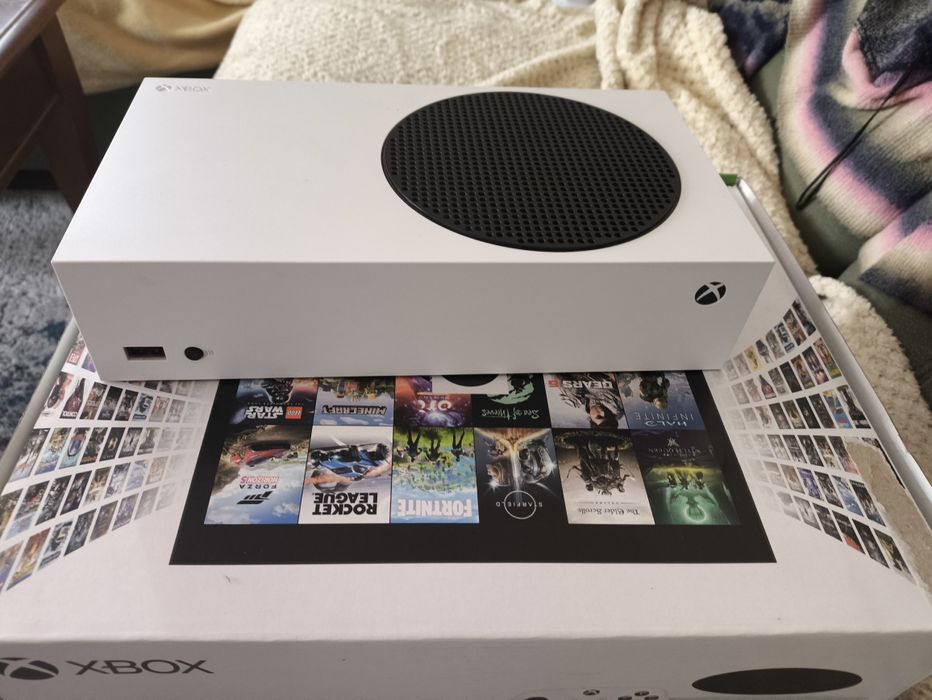 REZERWACJA Xbox series s + gry