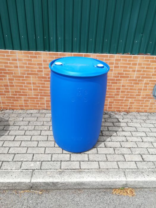 Bidons de 220 litros