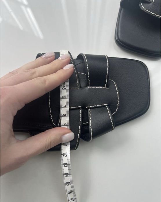 Продам шльопанці h&m