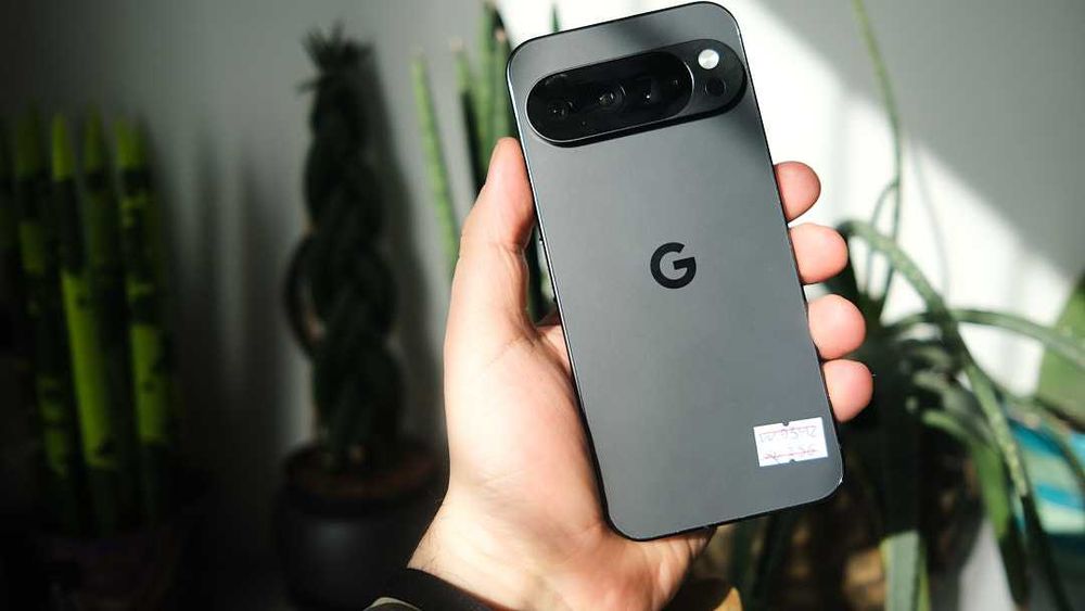 Google Pixel 10 Pro XL 16/256GB Obsidian Neverlock Фізична сімкарта