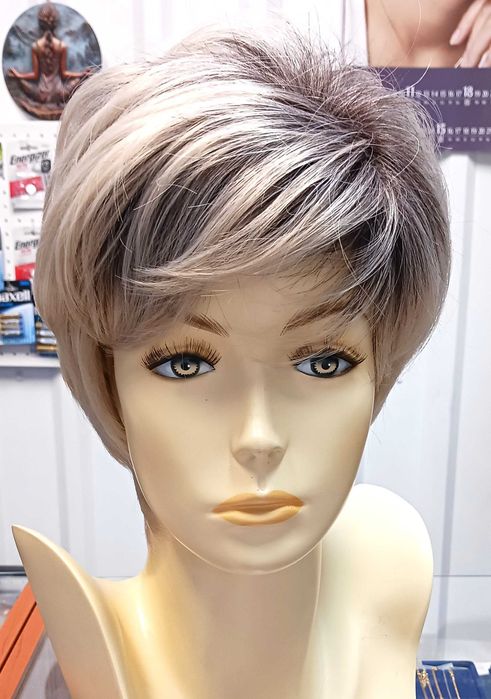 Peruka damska jak naturalna - ciekawy balejaż.