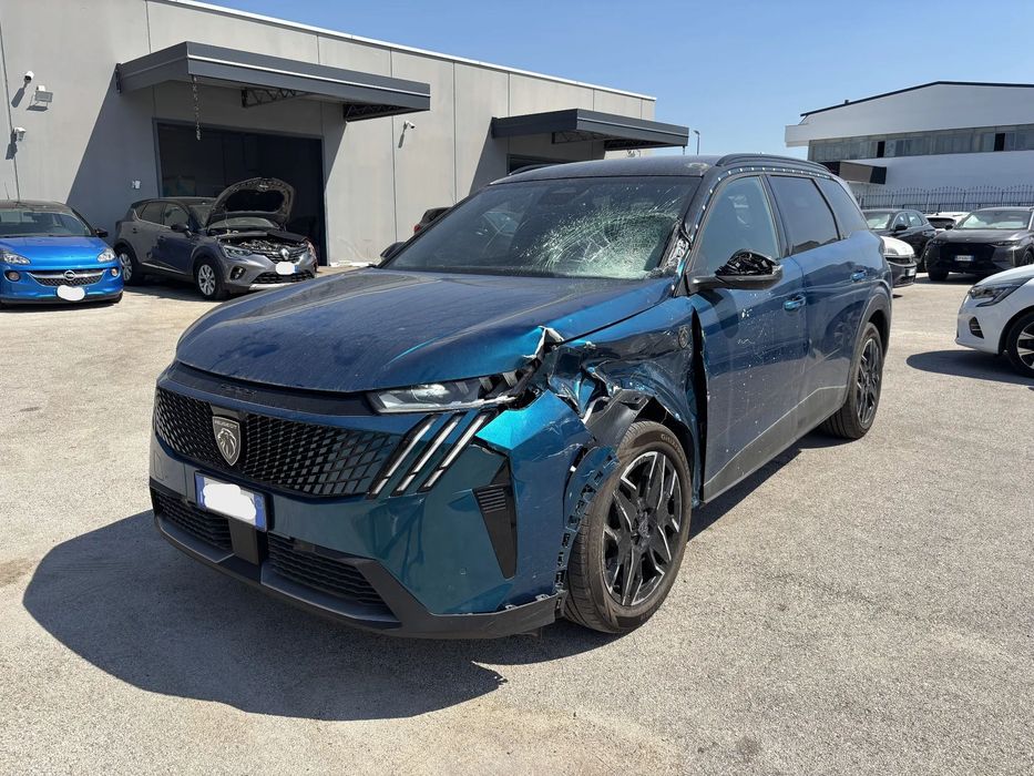 Peugeot 5008