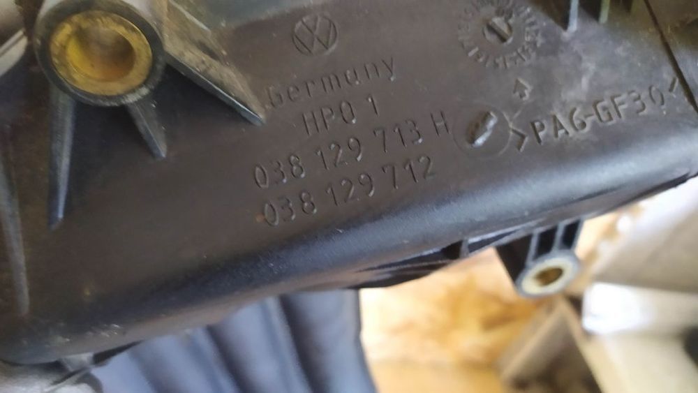 Colector / Coletor de ADMISSÃO SEAT VOLKSWAGEN 1.9SDI 038129713H