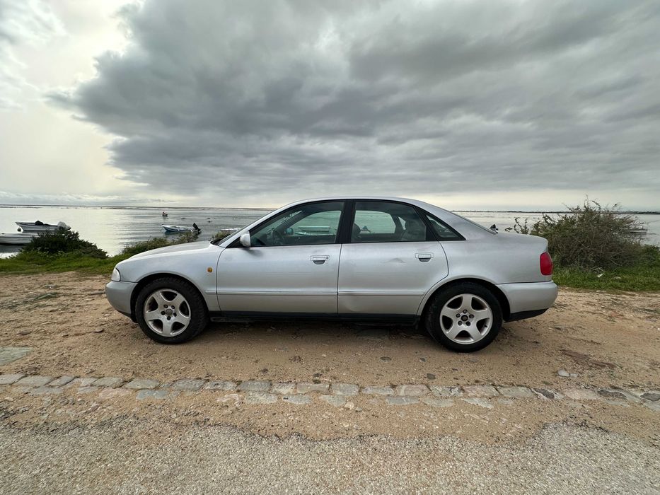 Audi A4 - avant - 1.9 Tdi 110 cavalos