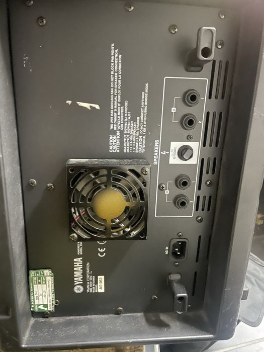 Yamaha emx88s com saco de transporte