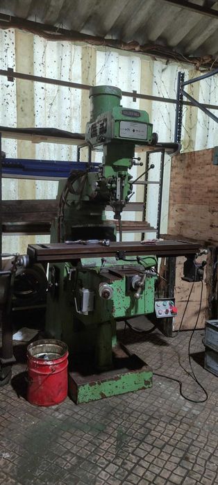 Fresadora Ferramenteira modelo 3VS