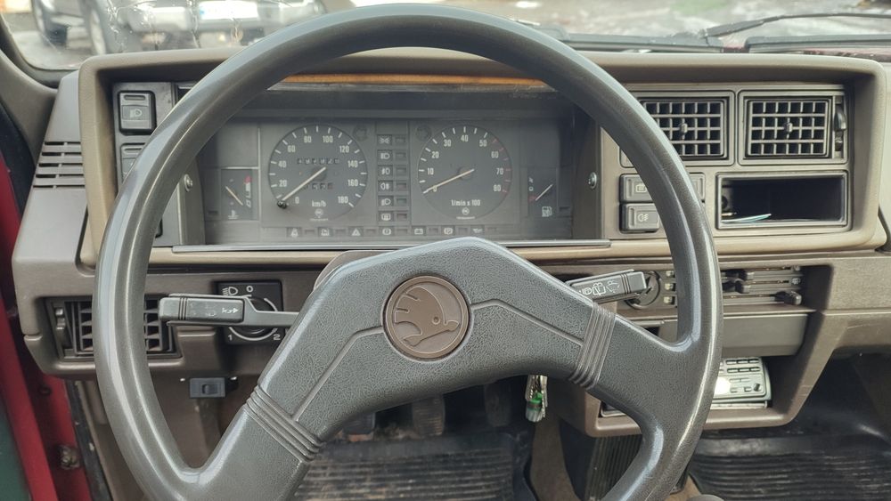 Продаю Skoda Forman