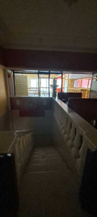 Приміщення для бізнесу 300 м² у центрі міста з меблями та обладнанням