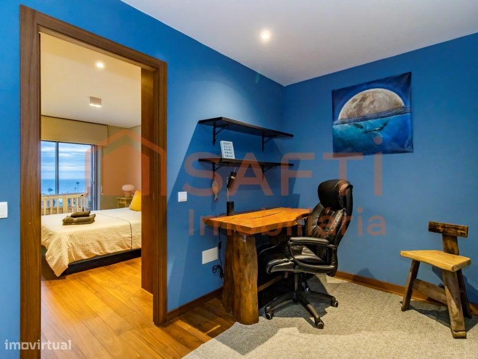 Moradia primeira linha do mar