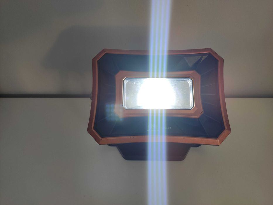 Lanterna/Holofote Solar LED 50w IP65