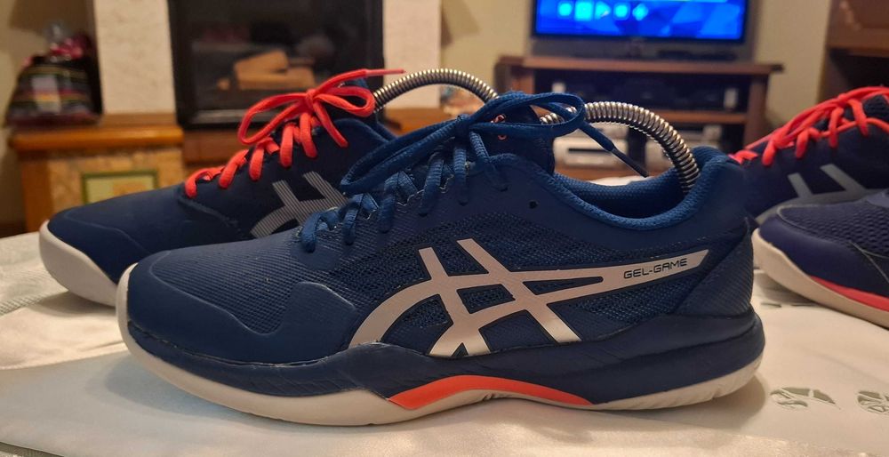 Волейбольне взуття Asics оригінал
