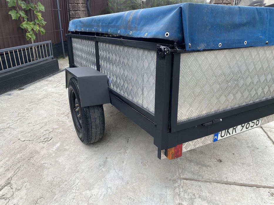 Прицеп одноосний.