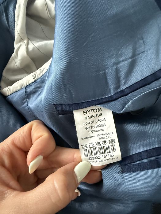 Garnitur wełniany Bytom 176/100/88 granatowy standardowy ślubny