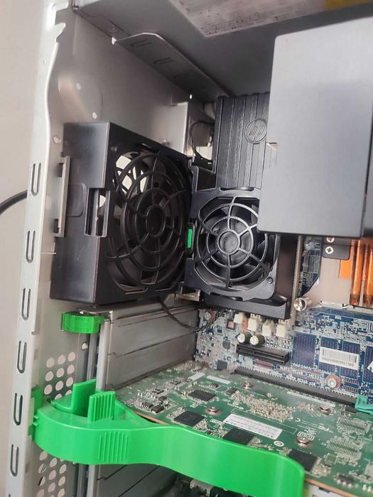 Шести-ядерний домашній або офісний сервер Робоча станція HP Z420 MT (Xeon E5-1650/16GB/500GBх2/K2000)