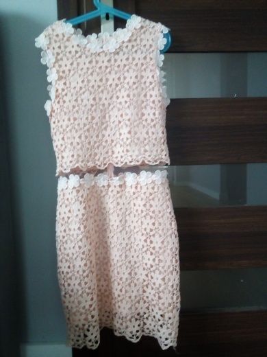 Sukienka koronkowa r.36