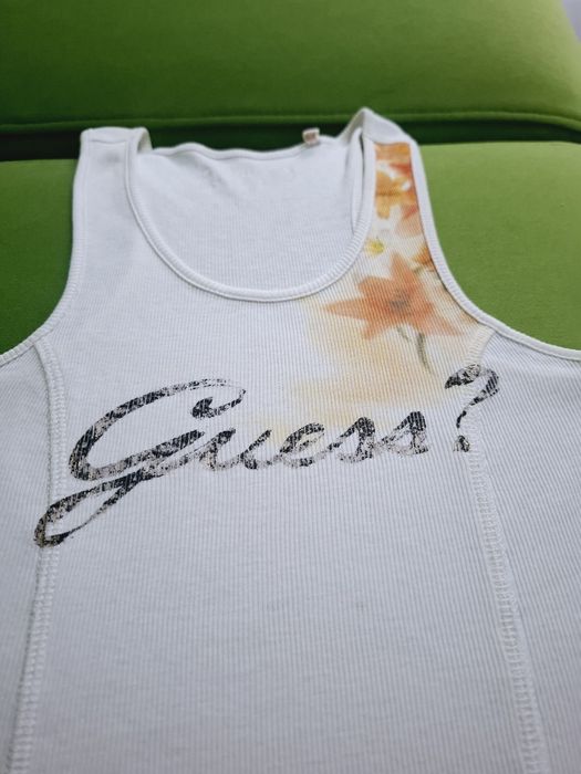 Top Guess XS - S koszulka prążek ramiaczka biała