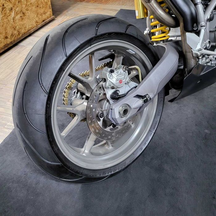 Ducati 749 Dark 2005