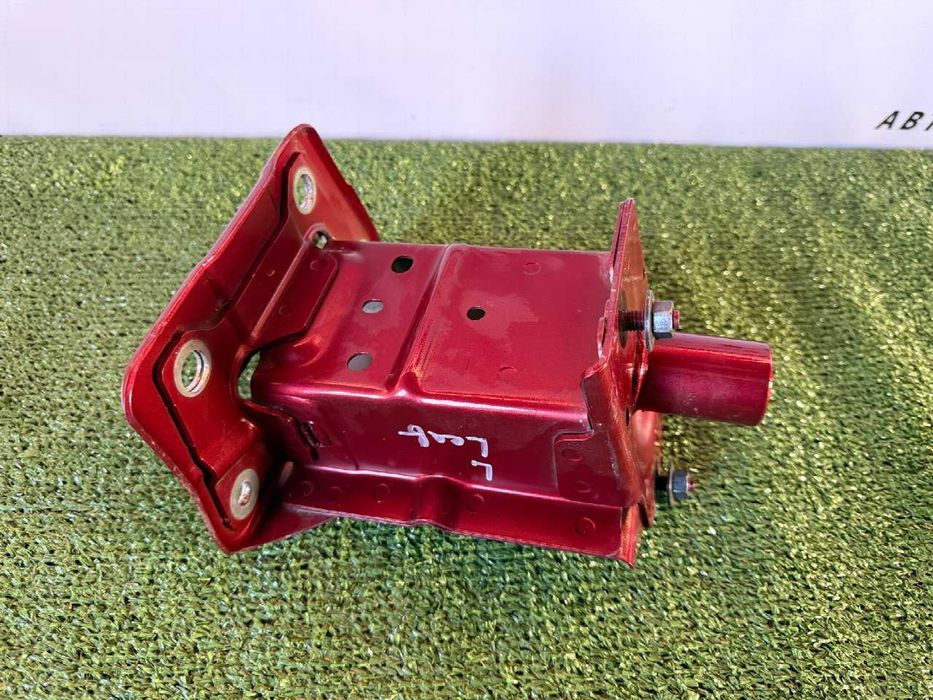 Кронштейн лонжерона переднього лівого Nissan Leaf 2011-2017/ Ліф 2014