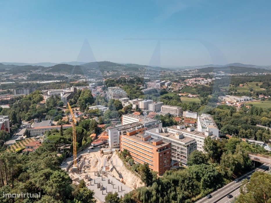 Apartamento T1 com Terraço em Fermentões