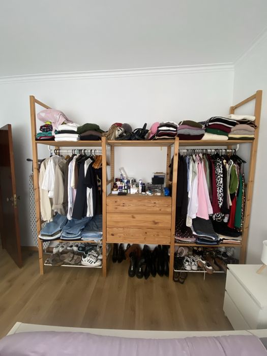 Roupeiro aberto IKEA