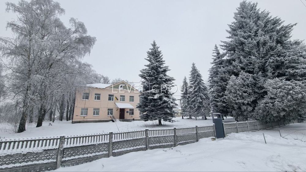 Продаж офісного приміщення від фермерського господарства, Ставище