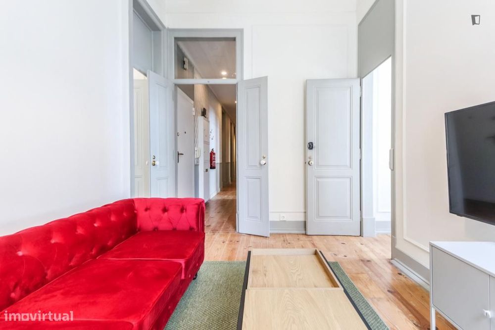 Quarto - localizado em Campo de Ourique Lisbon
