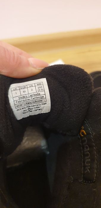 Продам  зимові чоботи на хлопчика (оригінал)