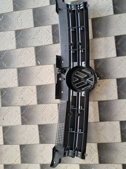 Grelha frontal golf 4