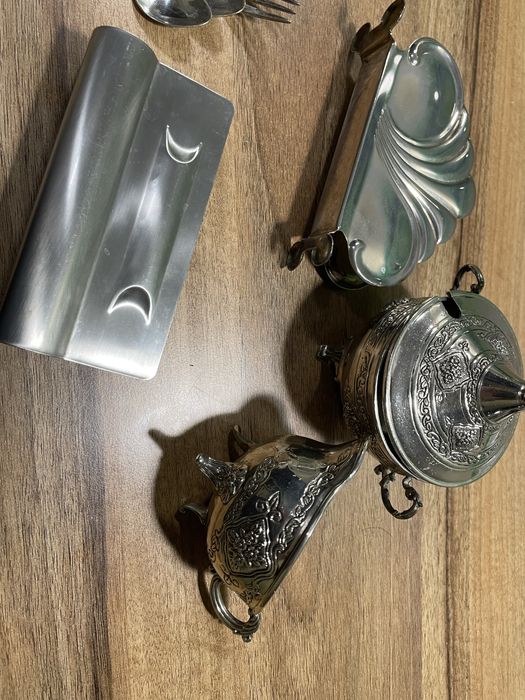 Srebrna cukiernica i dzbanek do mleka