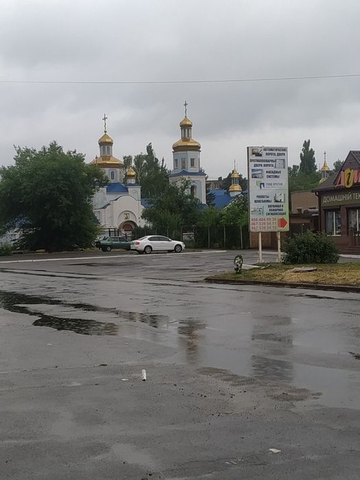 Земельна ділянка 10 соток, вулиця Українська 87.