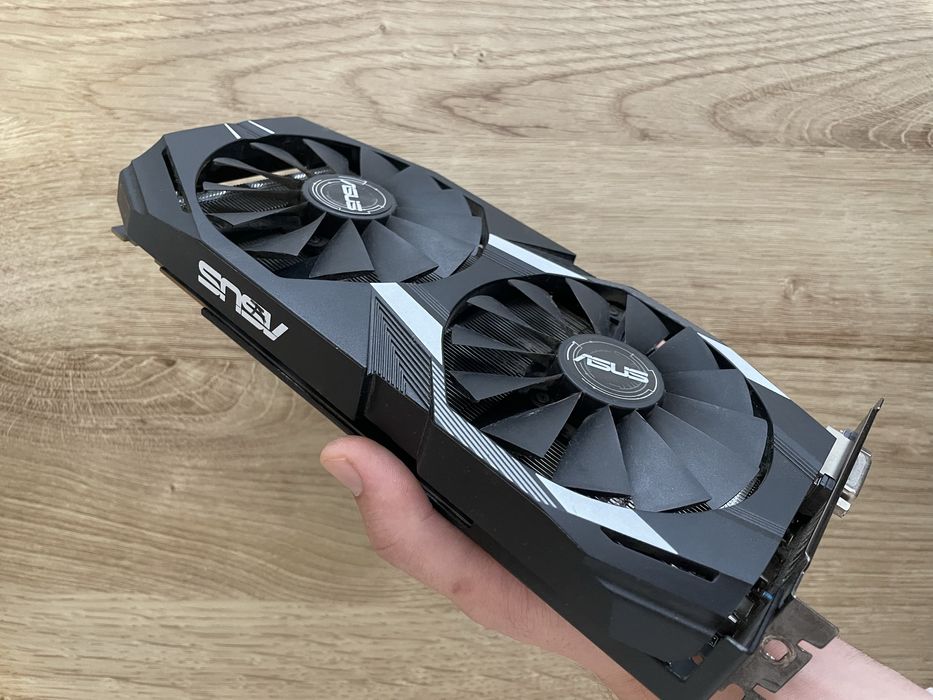 Продам видеокарту Asus RX580 4GB