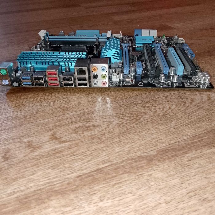 Материнская плата AM 3+ AMD FX