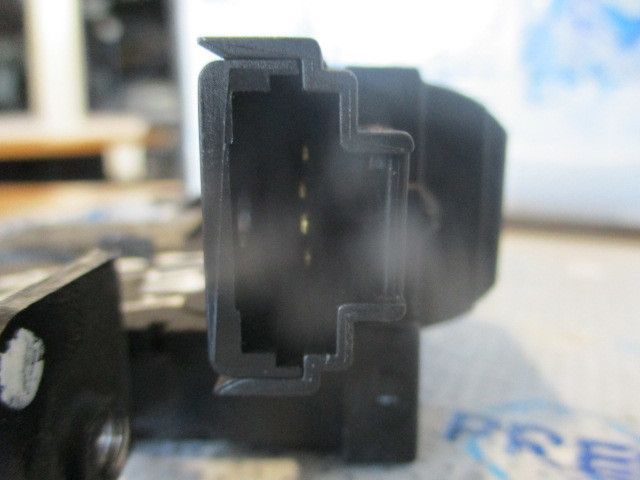 Fechadura / fecho da mala RENAULT Twingo II (CN0_)