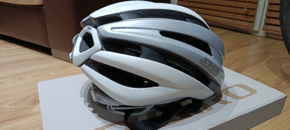 Kask GIRO SYNTHE MIPS II rozm. S / 51-55 cm NOWY -65%
