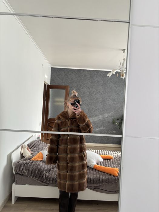 Натуральна норкова шуба