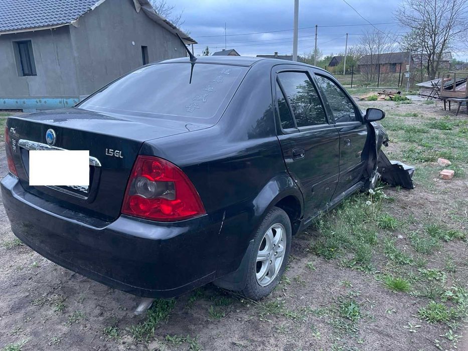 geely ck  1.5 бензин 2010 року. Розборка машини, всі деталі продаються, маю все крім морди.