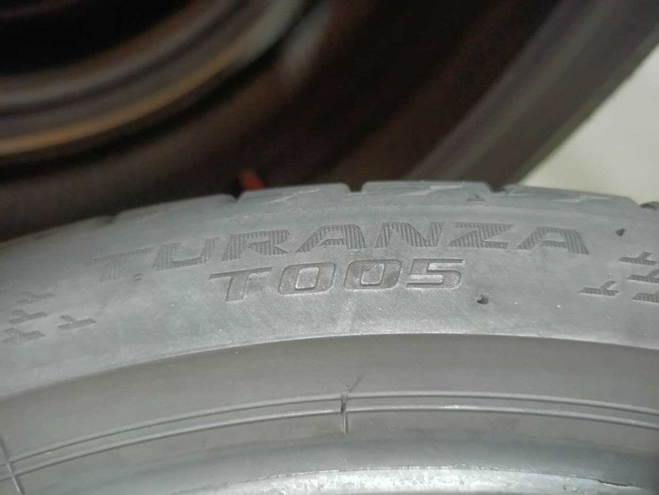 *Шини Bridgestone 225/40R18. 4шт. Літо 2024р (0825)