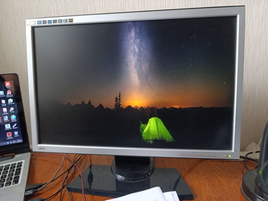 Монітор 24 дюйма ширина екрана 16х10 фірми lok