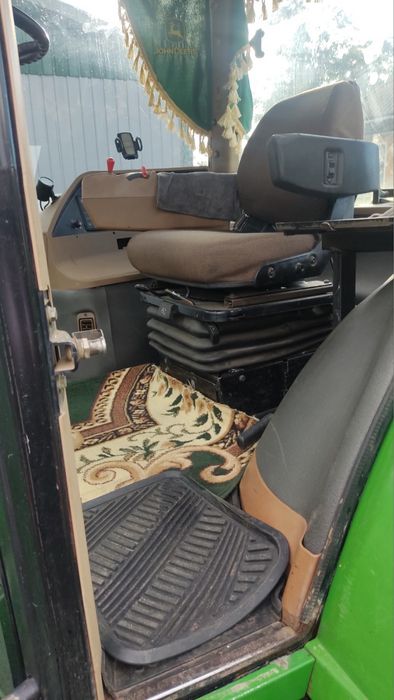 Продам John Deere 8400