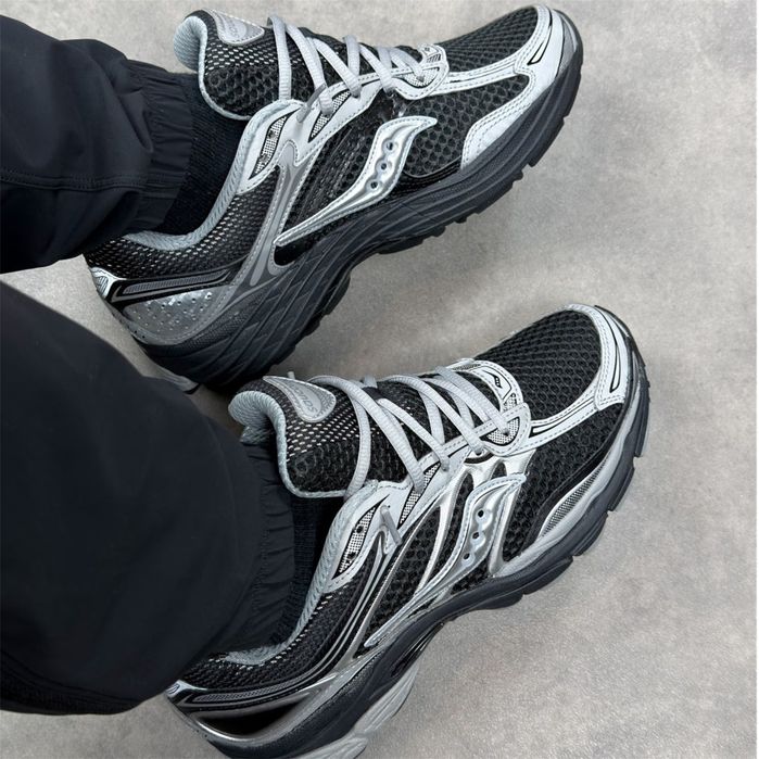 Кросівки Saucony ProGrid Omni 9