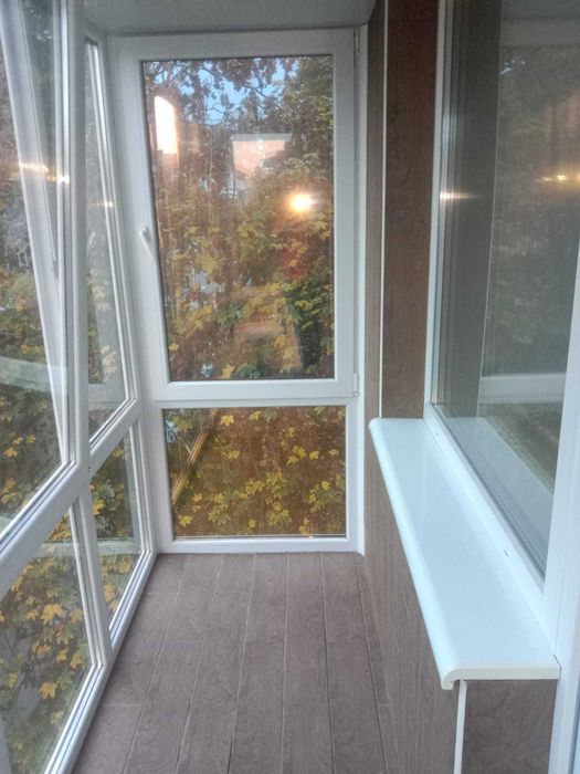 Здається подобово однокімнатна квартира в центрі міста