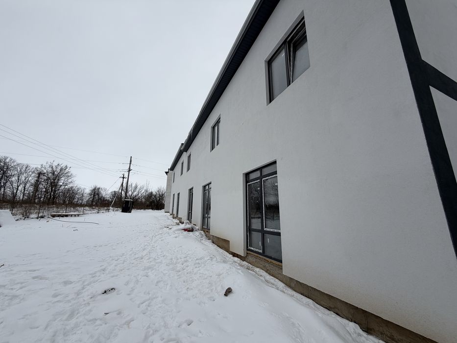 Продаж таунхауса з ремонтом від забудовника! Поруч ТЦ, АТБ, транспорт