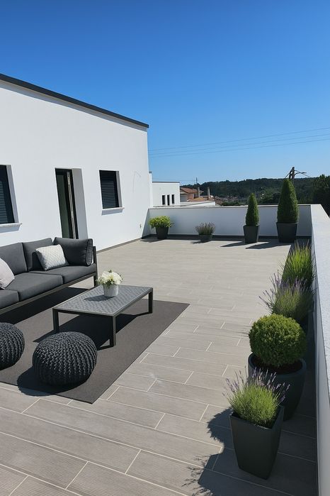 Vivenda T4 Exclusiva com Piscina e Jardim Privativo