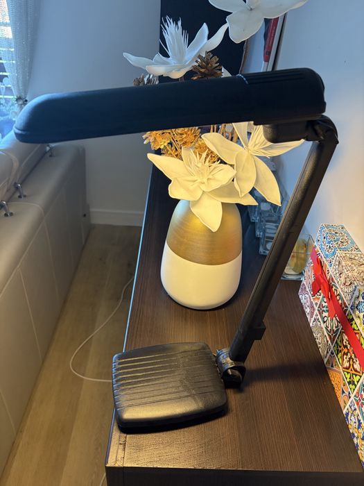 Lampa biurkowa czarna