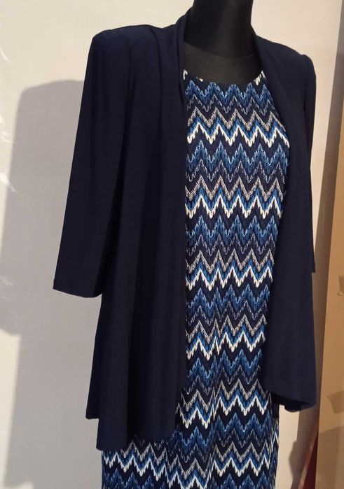 Wizytowa sukienka z wdziankiem r. 44/46